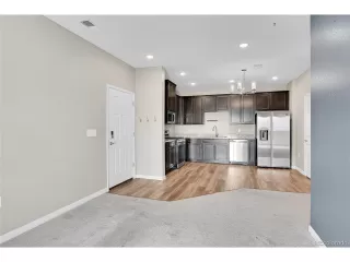 Photo #5: 9199979 Listing