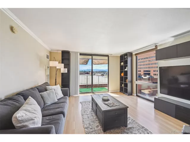 MLS: 9201008 Condo For Sale