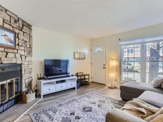 Photo #4: 9201037 Listing 