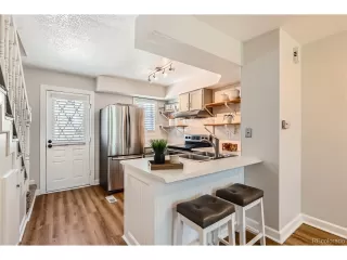 Photo #4: 9201747 Listing 