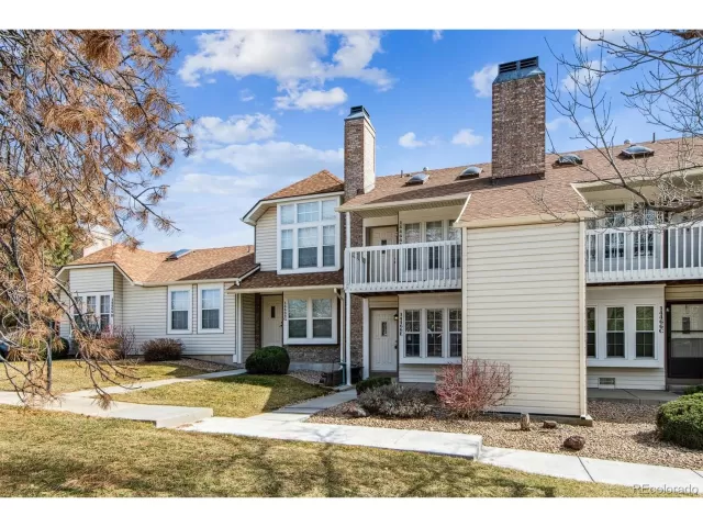 MLS: 9204573 Condo For Sale