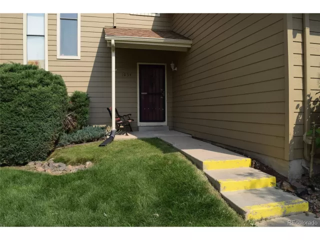 MLS: 9204675 Condo For Sale