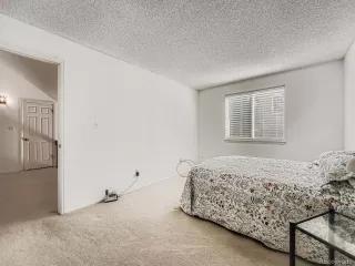 Photo #2: 9204968 Listing