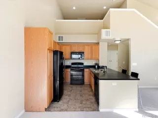 Photo #5: 9205981 Listing