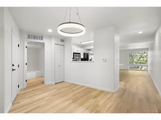 Photo #5: 9206315 Listing