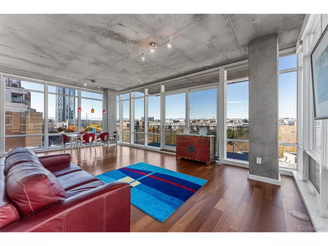 MLS: 9207695 Condo For Sale