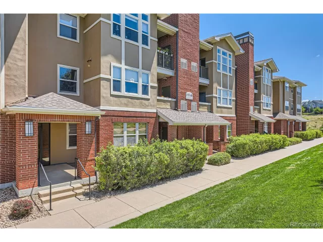 MLS: 9210969 Condo For Sale