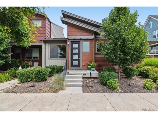 MLS: 9219565 Condo For Sale
