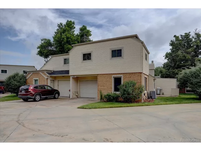 MLS: 9226851 Condo For Sale