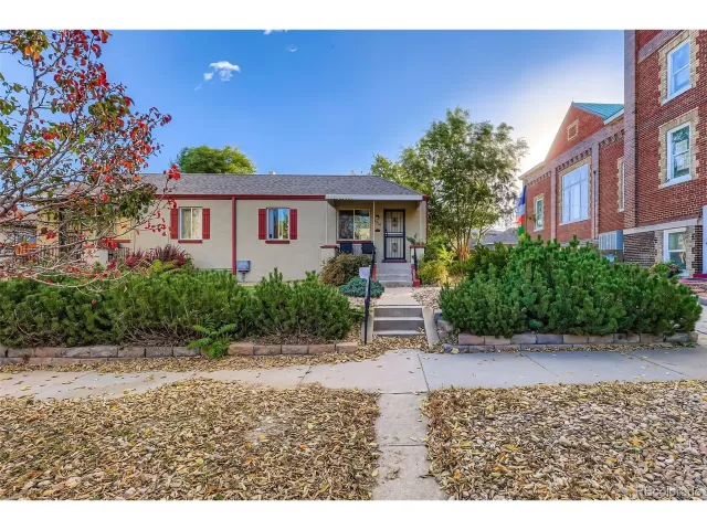 MLS: 9228572 Condo For Sale