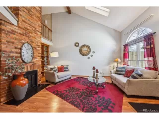 Photo #6: 9231921 Listing