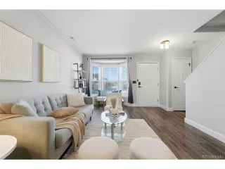 Photo #5: 9233095 Listing 