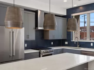 More Details about MLS # 9237118 : 73 W 10TH AVE DENVER CO 80204