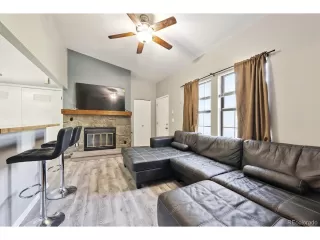 Photo #6: 9240132 Listing 