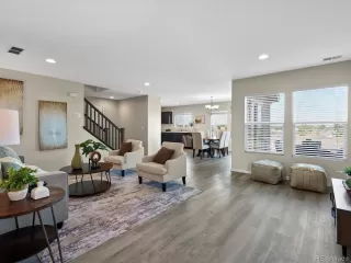 Photo #6: 9241355 Listing