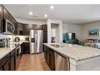 Photo #6: 9241791 Listing