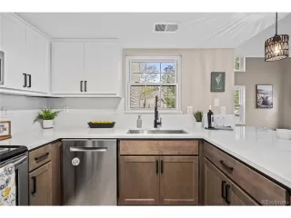 Photo #6: 9243922 Listing