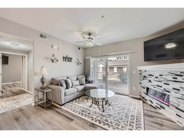 MLS: 9244882 Condo For Sale