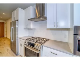 Photo #5: 9246433 Listing