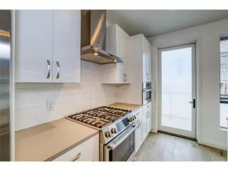 Photo #6: 9246433 Listing