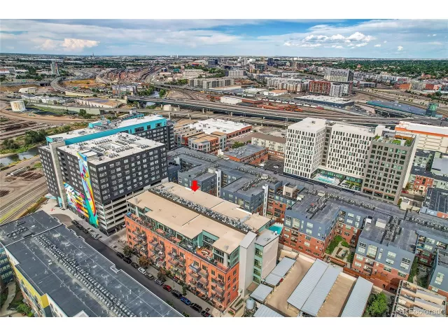 MLS: 9246923 Condo For Sale