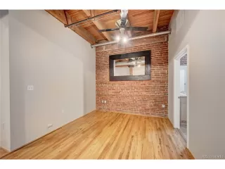 Photo #6: 9246923 Listing