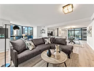 Photo #3: 9247698 Listing