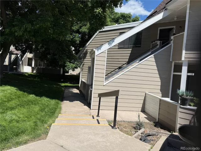 MLS: 9251756 Condo For Sale