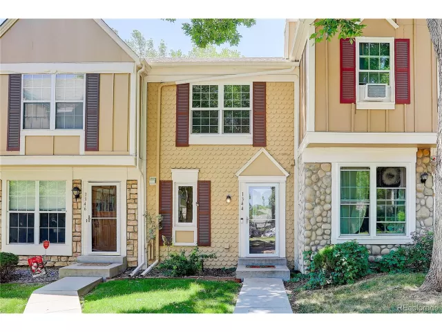 MLS: 9253024 Condo For Sale