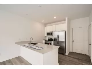 Photo #2: 9256015 Listing