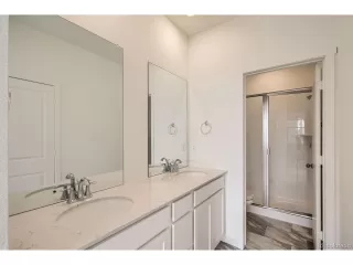 Photo #5: 9256015 Listing