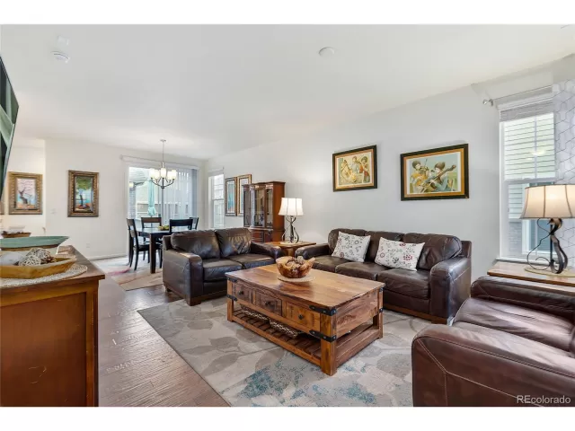 MLS: 9258403 Condo For Sale