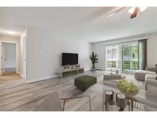 Photo #4: 9259656 Listing