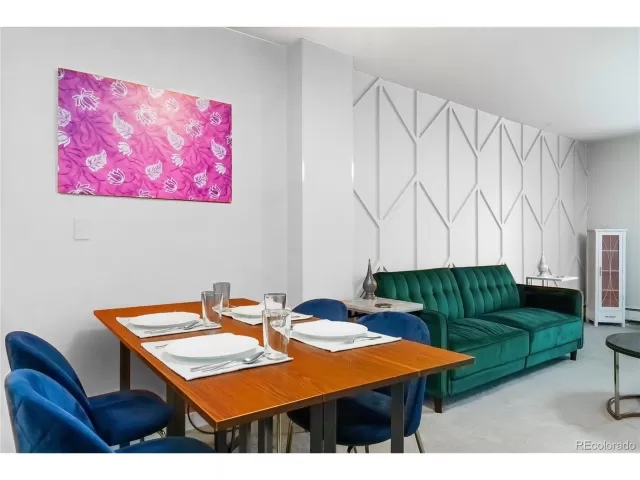 MLS: 9260814 Condo For Sale