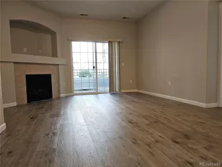 Photo #5: 9261135 Listing