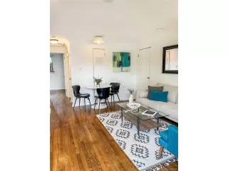 Photo #4: 9263423 Listing