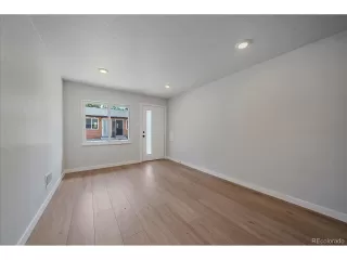 Photo #6: 9263524 Listing