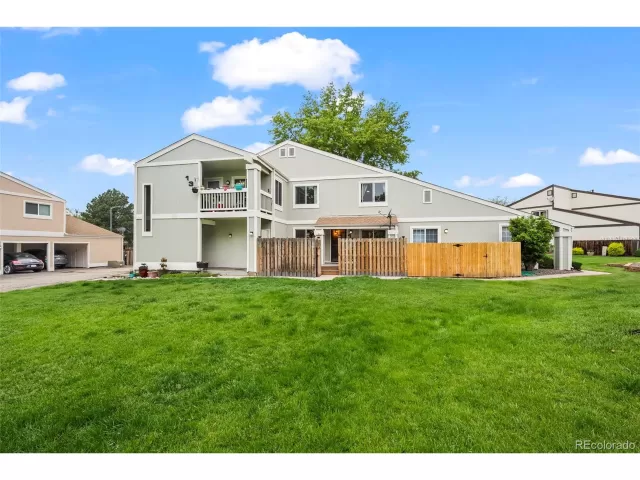 MLS: 9263556 Condo For Sale