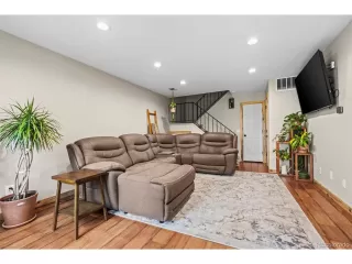 Photo #5: 9263556 Listing