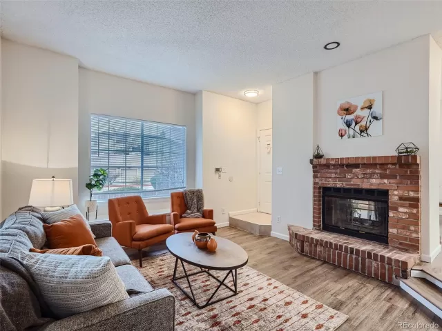 MLS: 9263688 Condo For Sale