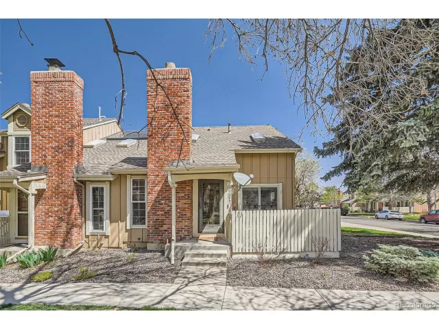 MLS: 9263860 Condo For Sale