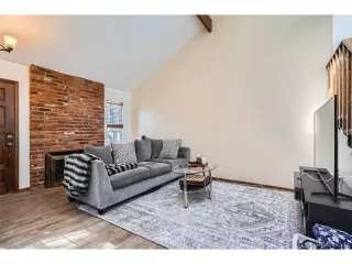 Photo #2: 9263860 Listing