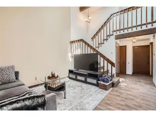 Photo #6: 9263860 Listing