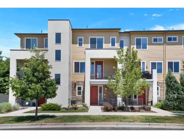 MLS: 9264561 Condo For Sale