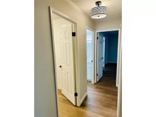 Photo #5: 9268164 Listing