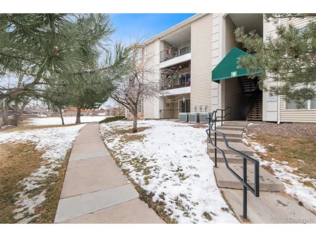 MLS: 9269877 Condo For Sale