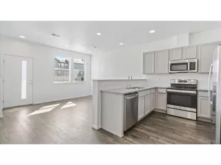 Photo #6: 9269923 Listing 