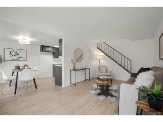 Photo #4: 9271257 Listing