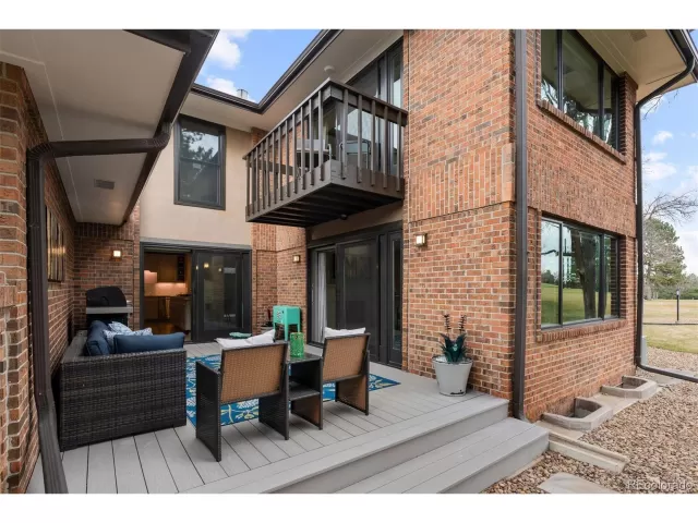 MLS: 9273233 Condo For Sale