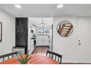 Photo #5: 9276985 Listing